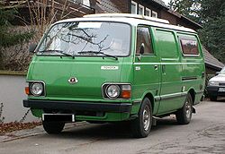 Toyota Hiace, 1977—1982)