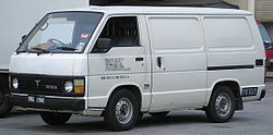 Toyota Hiace (third generation) (front), Serdang.jpg